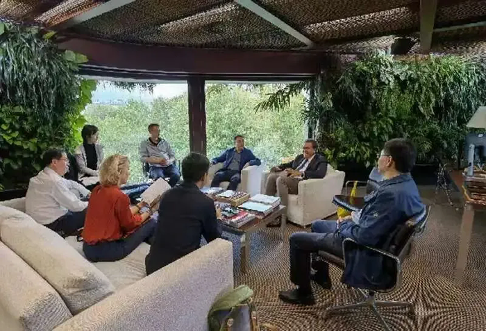 1765160654475566.png 640.webp (13).png